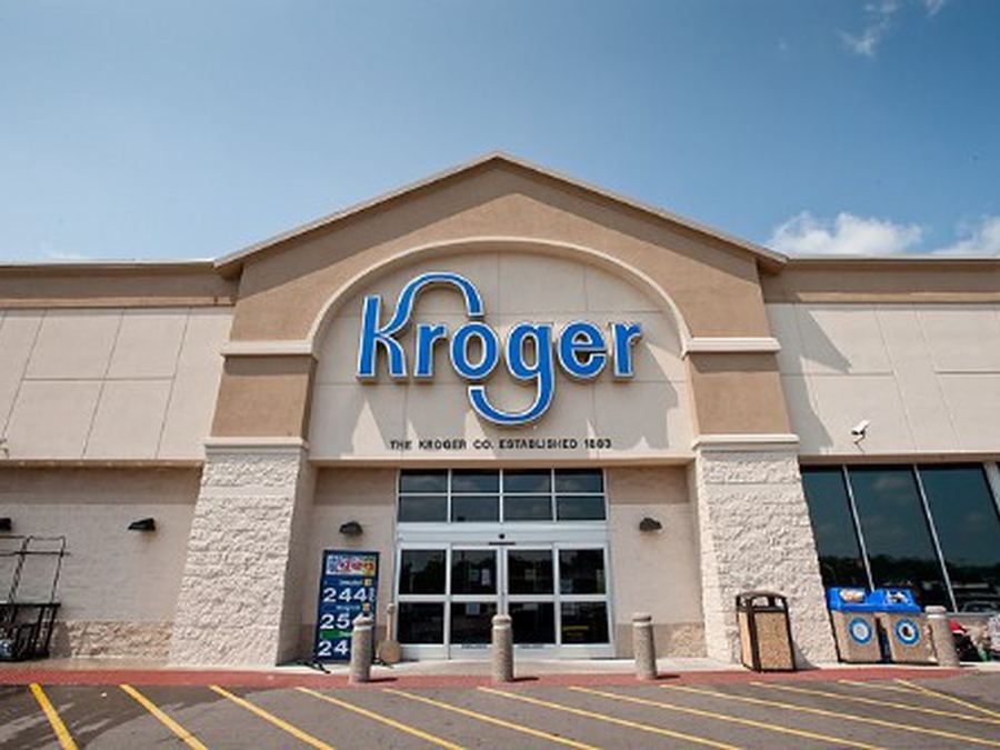 Grocery store storefront, commercial electrical project by F.I.E. Electric